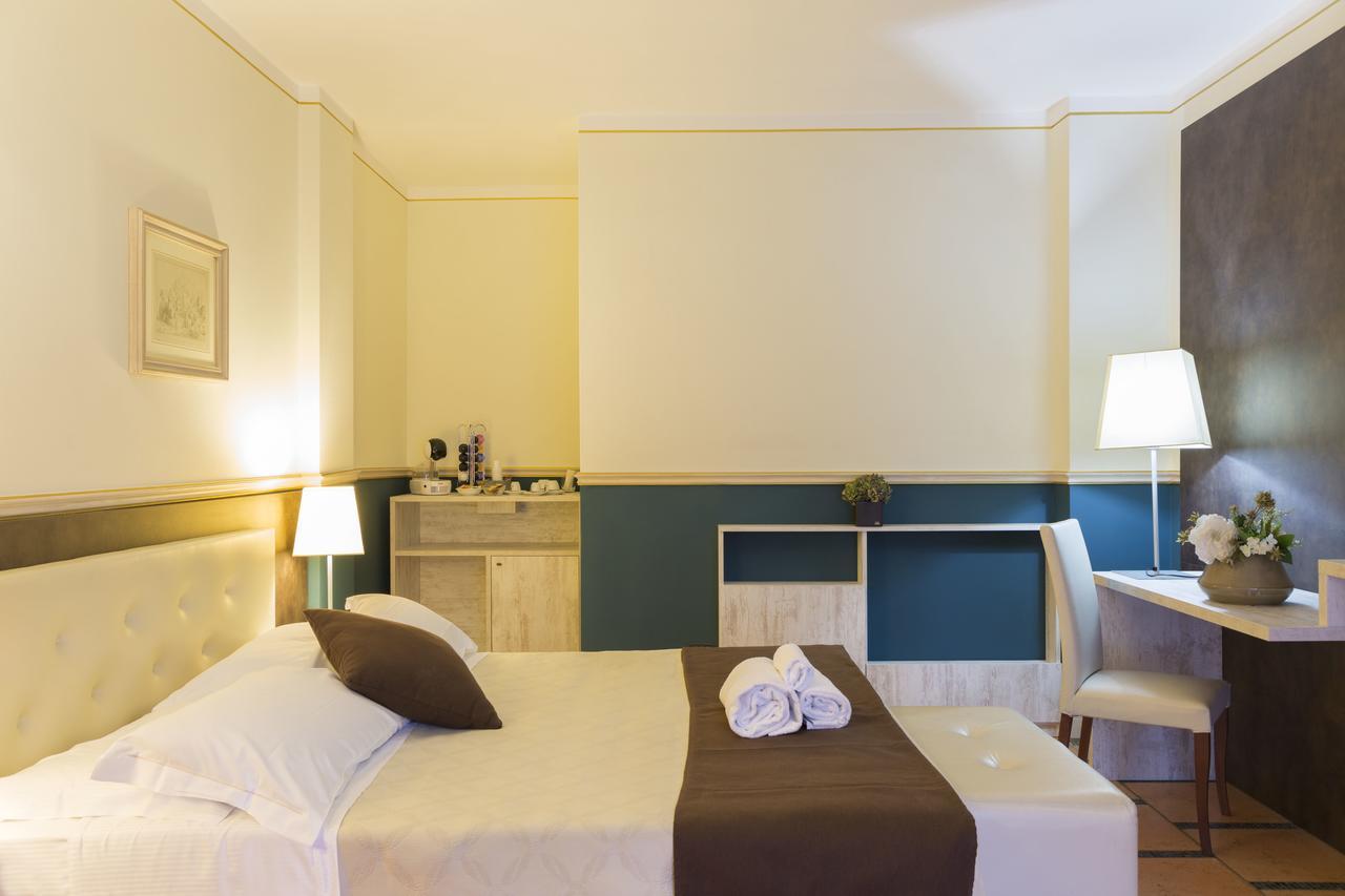 Hotel Ponte Di Rialto Crema Extérieur photo