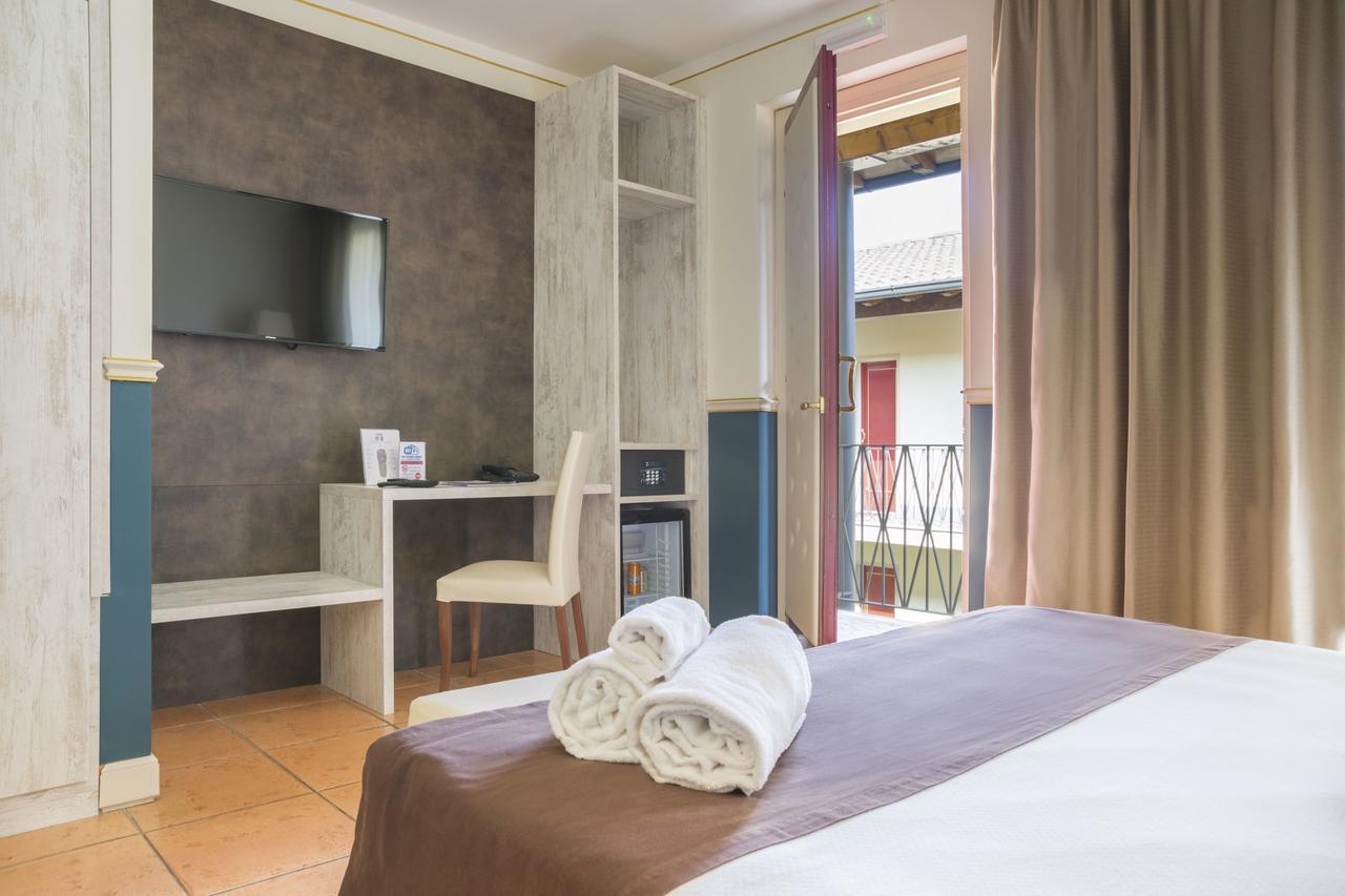 Hotel Ponte Di Rialto Crema Extérieur photo